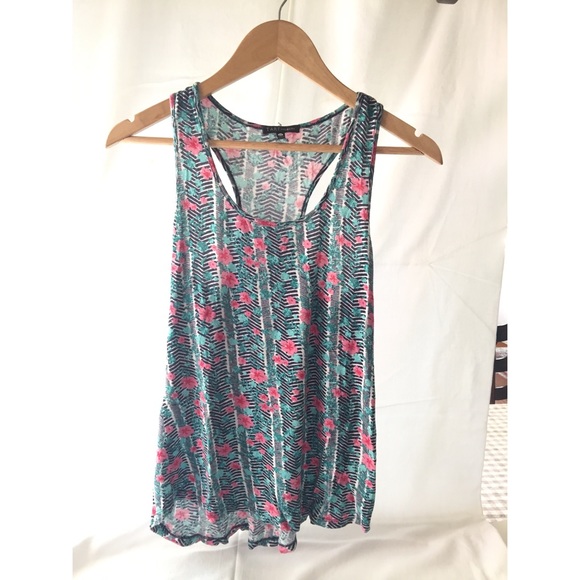 Tops - Floral print tank top